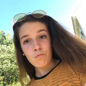 Meet your Posher, Mila